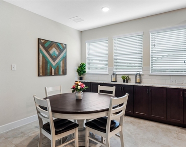 9211 Lowell Cliff Drive - Photo Thumbnail 16