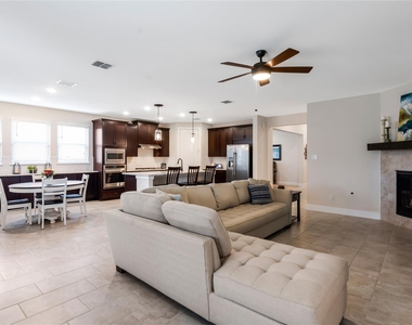 9211 Lowell Cliff Drive - Photo Thumbnail 22