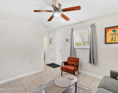 211 Circle Drive - Photo Thumbnail 11