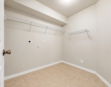 9430 Anderson Way - Photo Thumbnail 27
