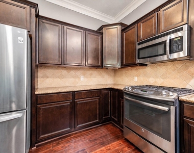 5516 Kiam Street - Photo Thumbnail 3