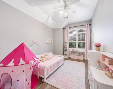 5516 Kiam Street - Photo Thumbnail 11