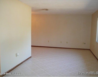 295 Nora Avenue - Photo Thumbnail 3
