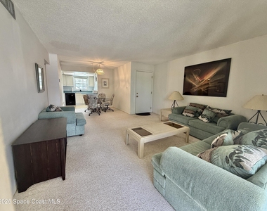 3135 Shady Dell Lane - Photo Thumbnail 3
