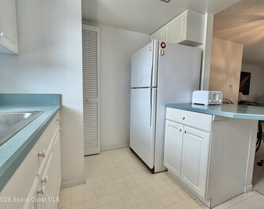 3135 Shady Dell Lane - Photo Thumbnail 7