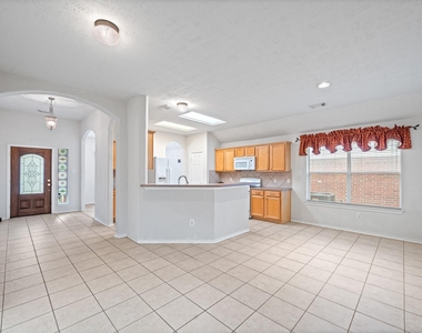 6423 Bonnie Chase Lane - Photo Thumbnail 7