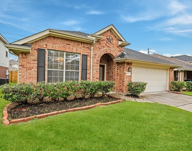 6423 Bonnie Chase Lane - Photo Thumbnail 3