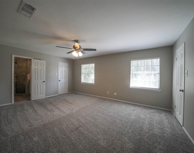 7818 Beaufort Drive - Photo Thumbnail 16