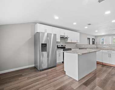 5242 Greylog Drive - Photo Thumbnail 4