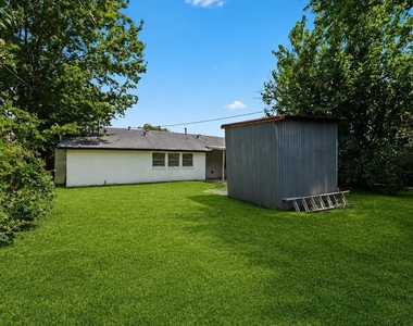 5242 Greylog Drive - Photo Thumbnail 19