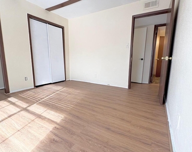 6200 W Tidwell Road - Photo Thumbnail 7