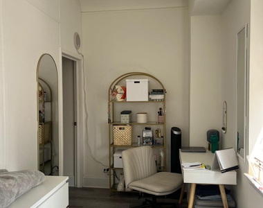 50w West 34th Street - Photo Thumbnail 1