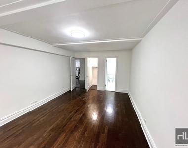 East 38 Street - Photo Thumbnail 3