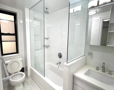 East 38 Street - Photo Thumbnail 7