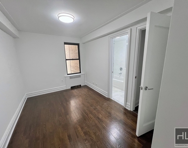 East 38 Street - Photo Thumbnail 5