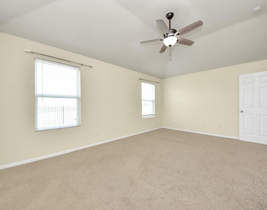 3226 View Valley Trail - Photo Thumbnail 24