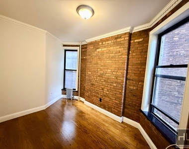 West 103rd Street - Photo Thumbnail 1