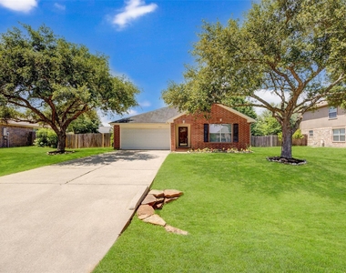 21611 Country Club Green Way - Photo Thumbnail 2