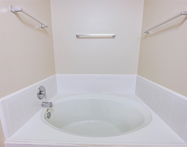 21611 Country Club Green Way - Photo Thumbnail 30