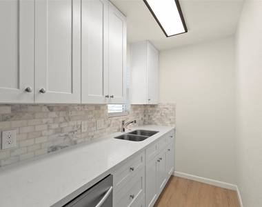 6327 Illinois Street - Photo Thumbnail 10