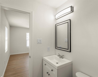 6327 Illinois Street - Photo Thumbnail 5