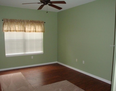 2209 Portofino Place - Photo Thumbnail 10