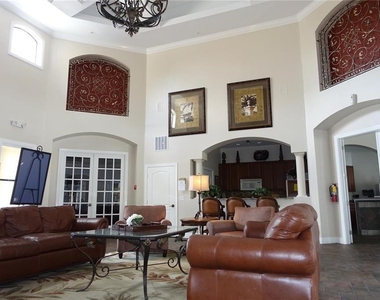 2209 Portofino Place - Photo Thumbnail 23