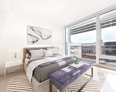 632 Lorimer Street - Photo Thumbnail 2