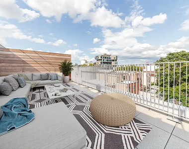 632 Lorimer Street - Photo Thumbnail 3
