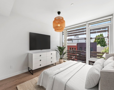 632 Lorimer Street - Photo Thumbnail 7