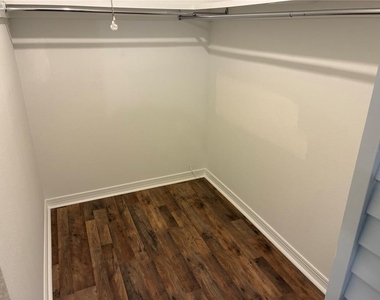 4705 1st Street Ne - Photo Thumbnail 12
