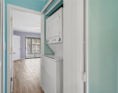 1712 Hammock Pine Boulevard - Photo Thumbnail 24