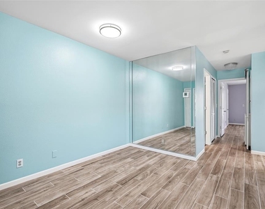 1712 Hammock Pine Boulevard - Photo Thumbnail 11