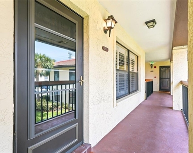 1712 Hammock Pine Boulevard - Photo Thumbnail 6