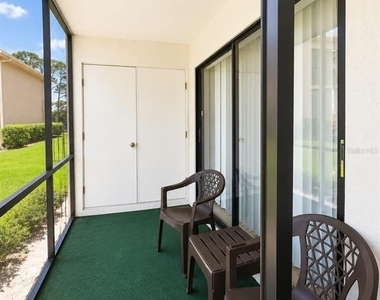 115 Lakeview Place - Photo Thumbnail 25