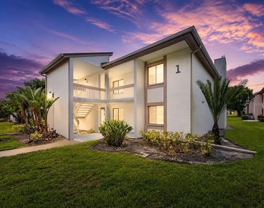 115 Lakeview Place - Photo Thumbnail 3