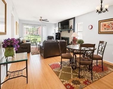 115 Lakeview Place - Photo Thumbnail 13