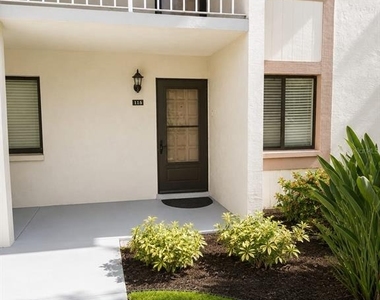 115 Lakeview Place - Photo Thumbnail 27