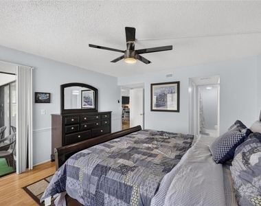 115 Lakeview Place - Photo Thumbnail 34