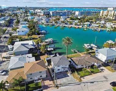 14919 N Bayshore Drive - Photo Thumbnail 32