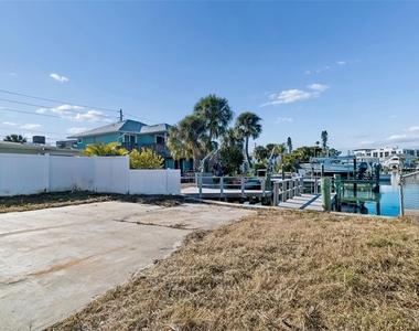 14919 N Bayshore Drive - Photo Thumbnail 29