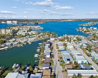 14919 N Bayshore Drive - Photo Thumbnail 37