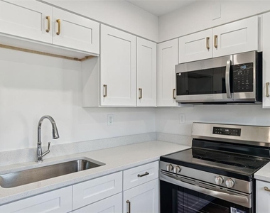 14919 N Bayshore Drive - Photo Thumbnail 14