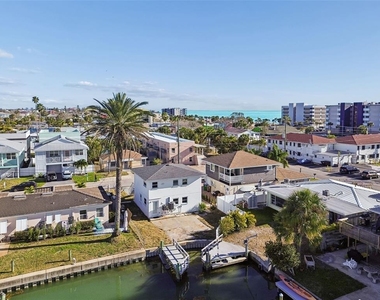 14919 N Bayshore Drive - Photo Thumbnail 38