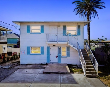 14919 N Bayshore Drive - Photo Thumbnail 2