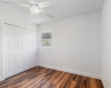 14919 N Bayshore Drive - Photo Thumbnail 25