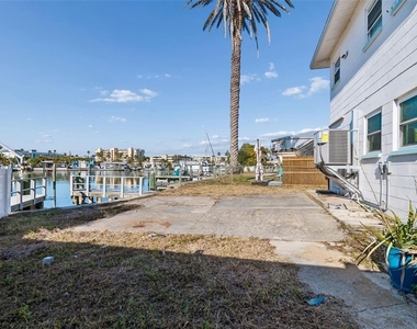14919 N Bayshore Drive - Photo Thumbnail 30