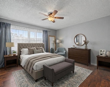 3010 S Pines Drive - Photo Thumbnail 12