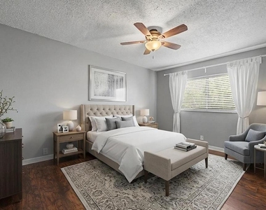 3010 S Pines Drive - Photo Thumbnail 16