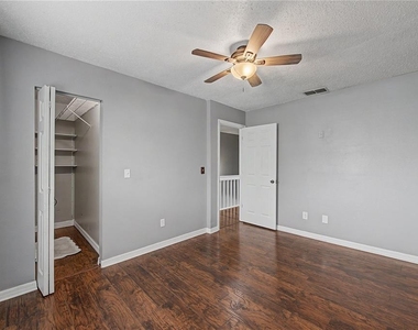 3010 S Pines Drive - Photo Thumbnail 18